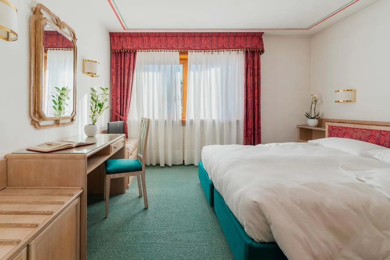 Hotel Capannina Cortina d'Ampezzo 3*,