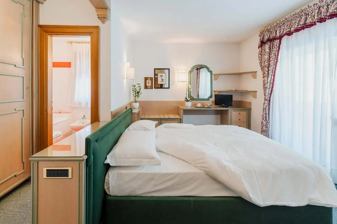 ***  Hotel Capannina Cortina d'Ampezzo Italy